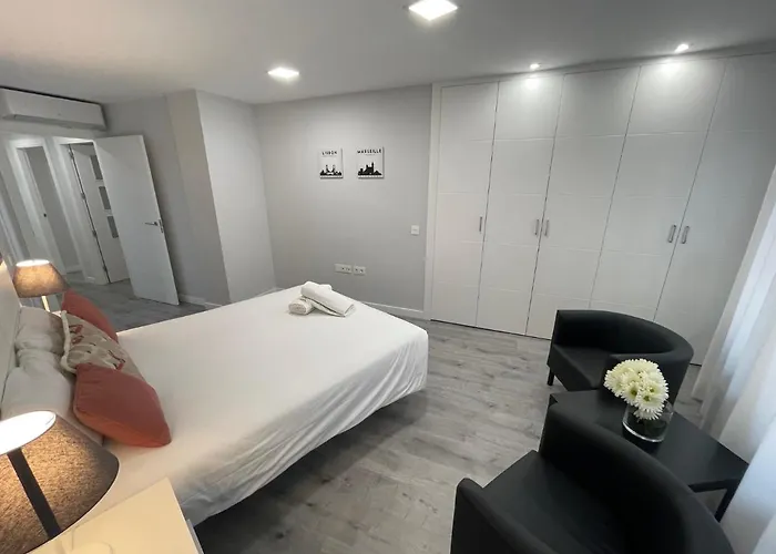 Dau Centro Free Parking * Salamanka